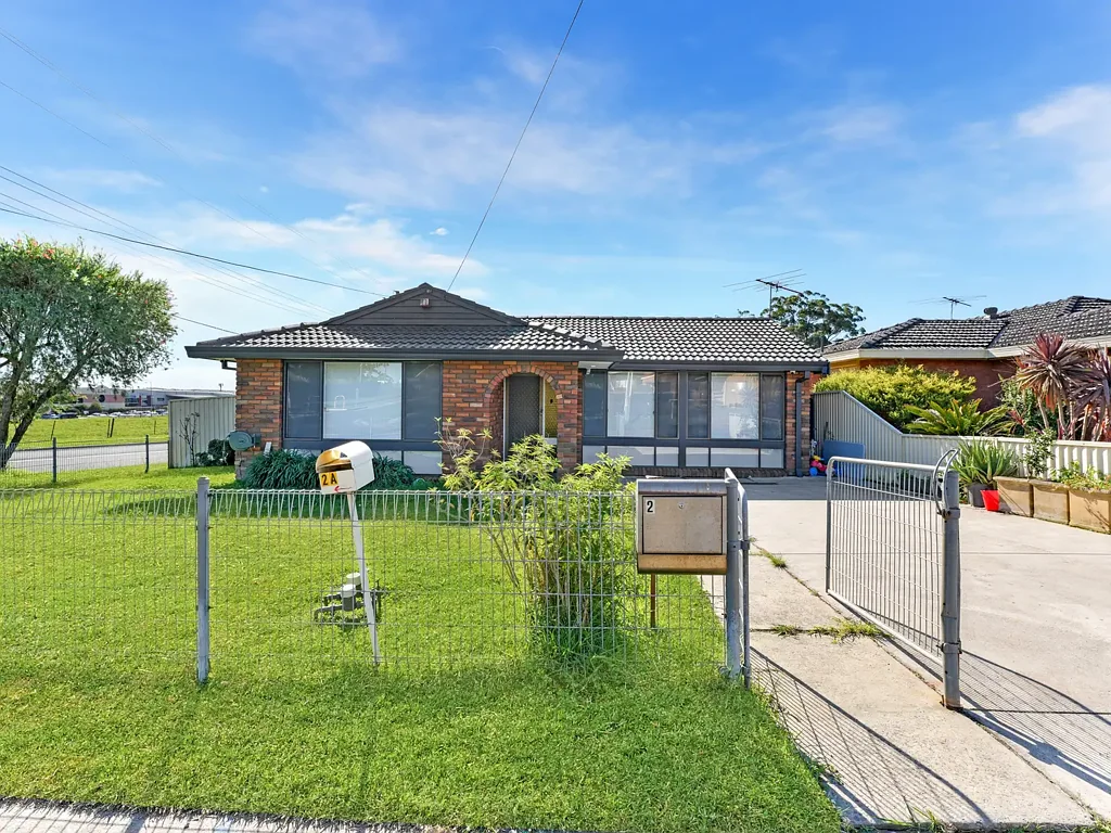 2 Supply Avenue, Lurnea, NSW 2170