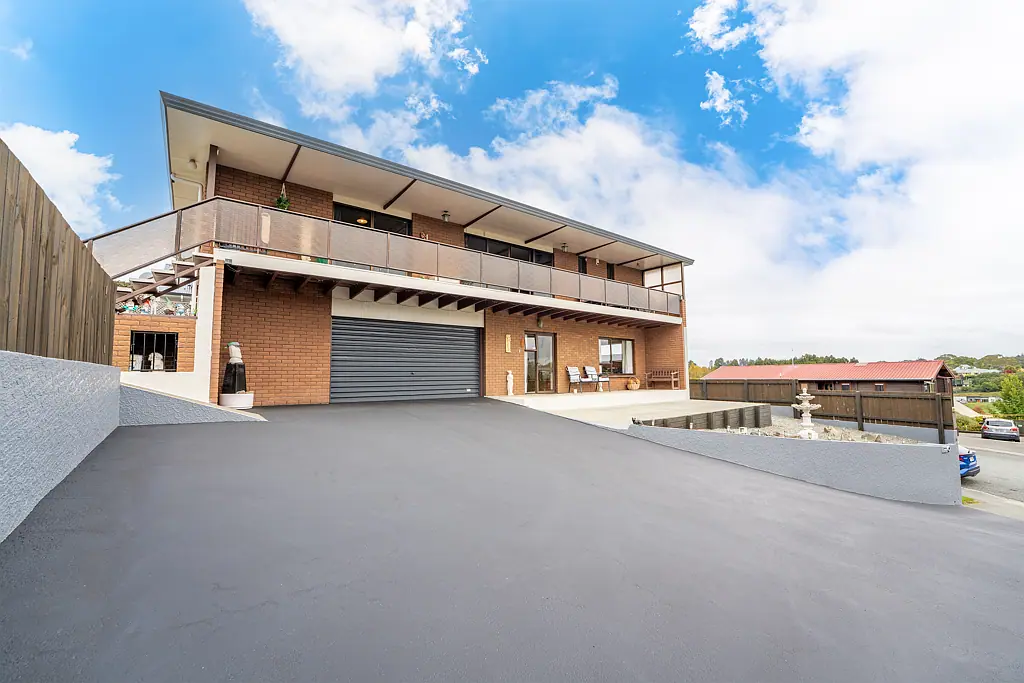 Highfield 3 Slaapkamer Split Living, Time To Move