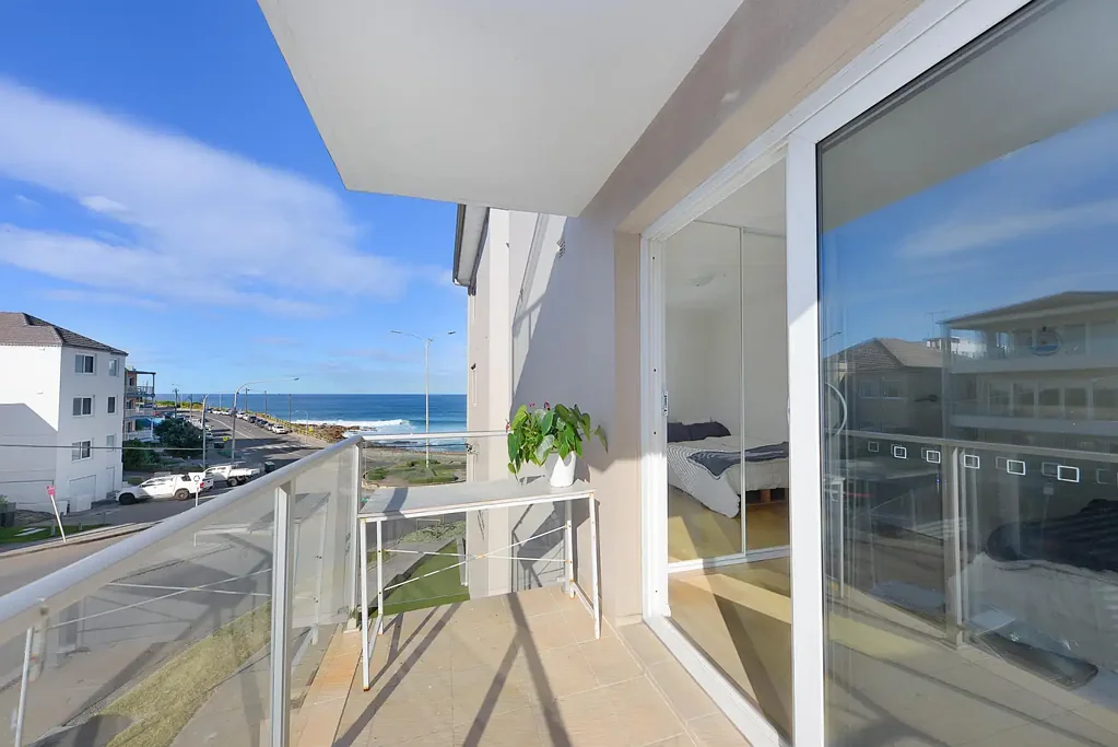 Renovated Two Bedroom Apartment with Ocean Views
