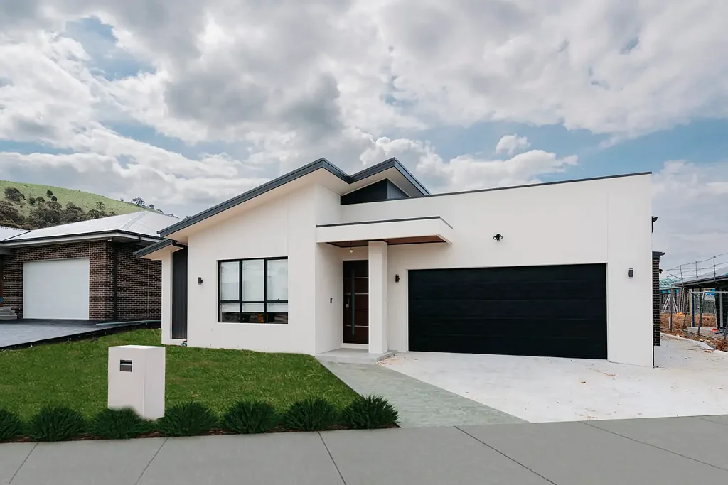Brand-New 4 Bedroom House in Taylor | 2 Bathrooms | Double Garage