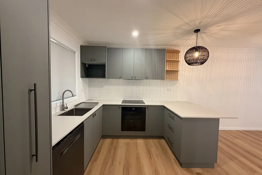 FRESH MODERN AND A WALK TO EVERYTHING