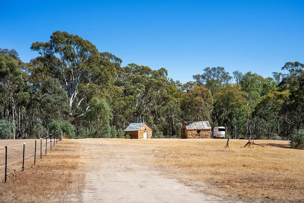 Barkers Creek A Lifestyle Opportunity with Heritage