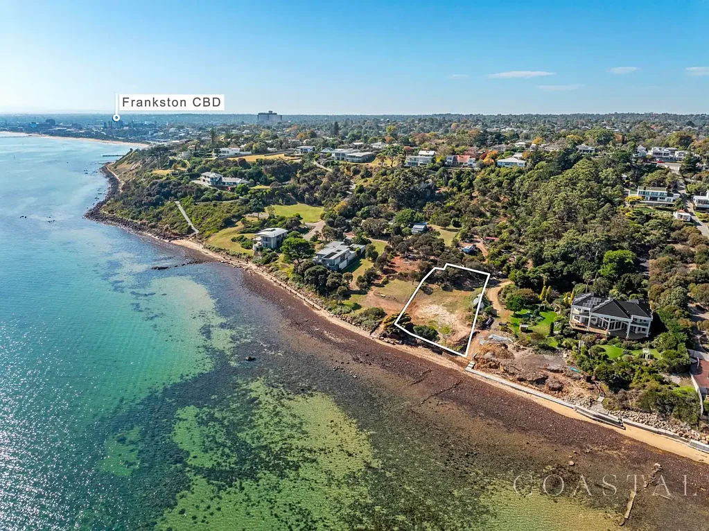 Frankston South Premium Beachfront Parcel with Panoramic Bay Views in Exclusive Olivers Hill