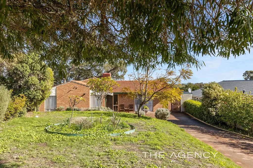 9 Nicholls Place, Padbury, WA 6025
