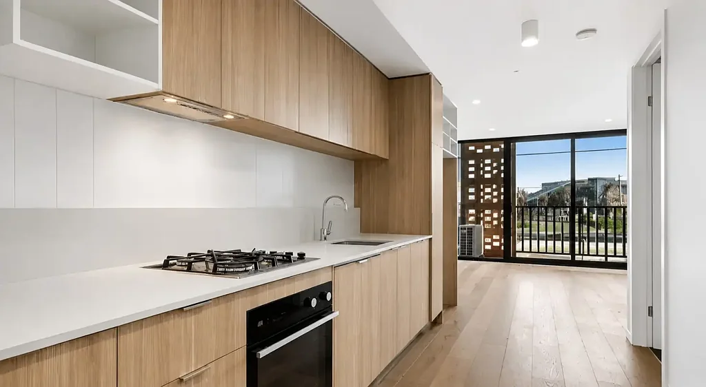 Modern Apartment Living in Prime Kingsville Location