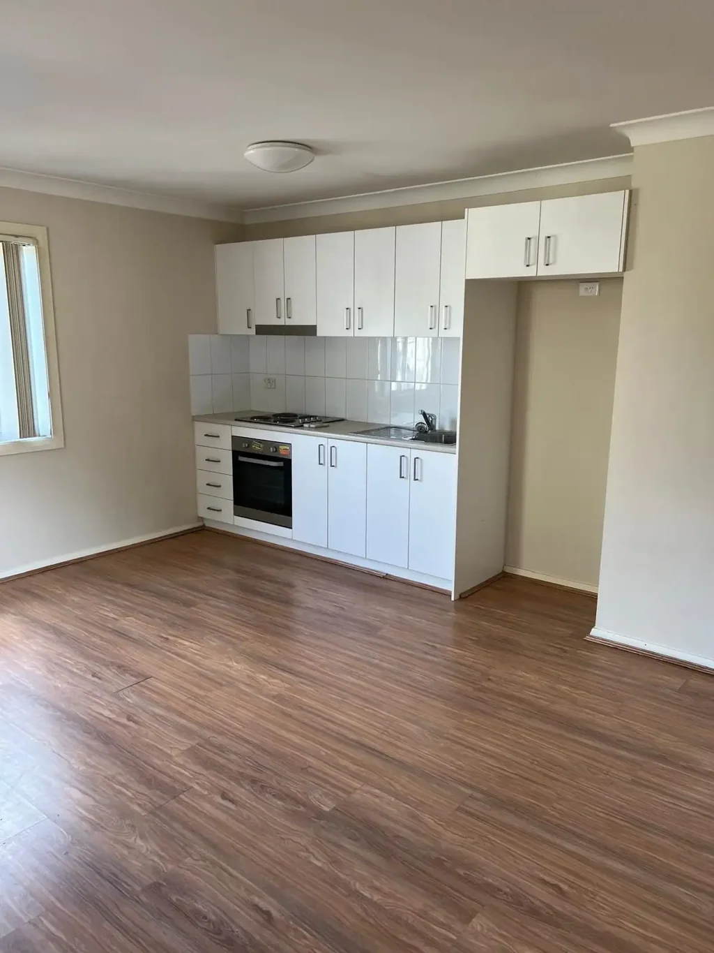 Modern Two Bedroom Granny Flat at Willmot Now Available!!!