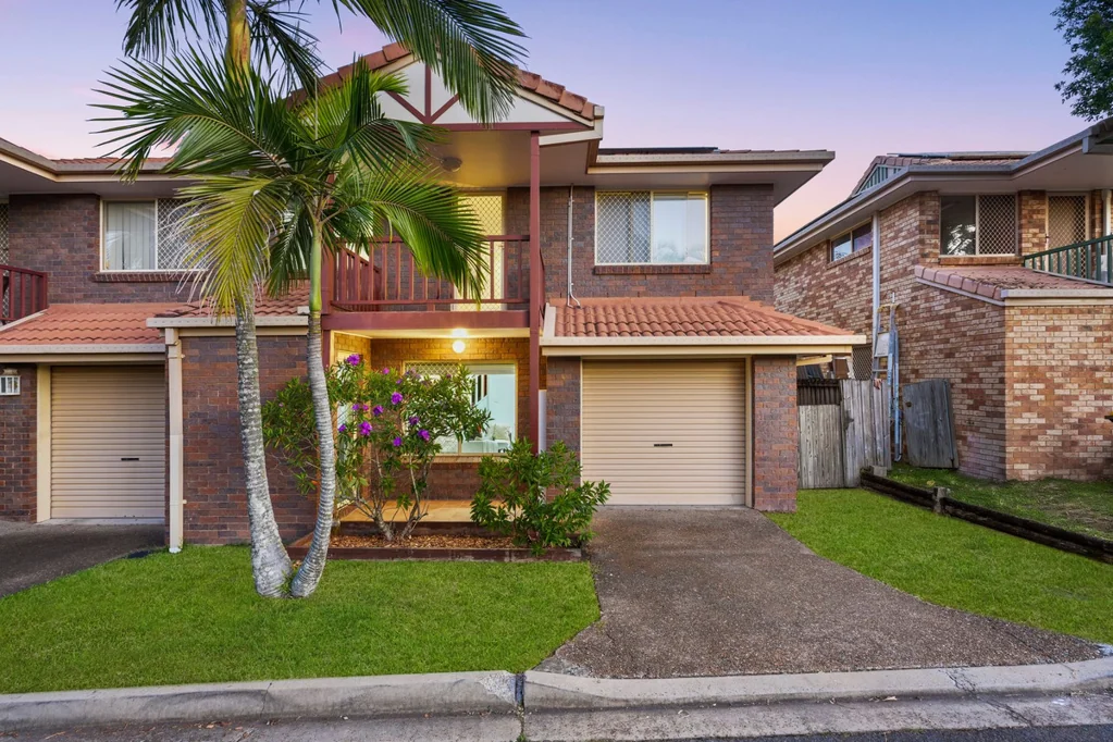 Mansfield 3 Slaapkamer Mansfield's Must-Have Modern Townhouse