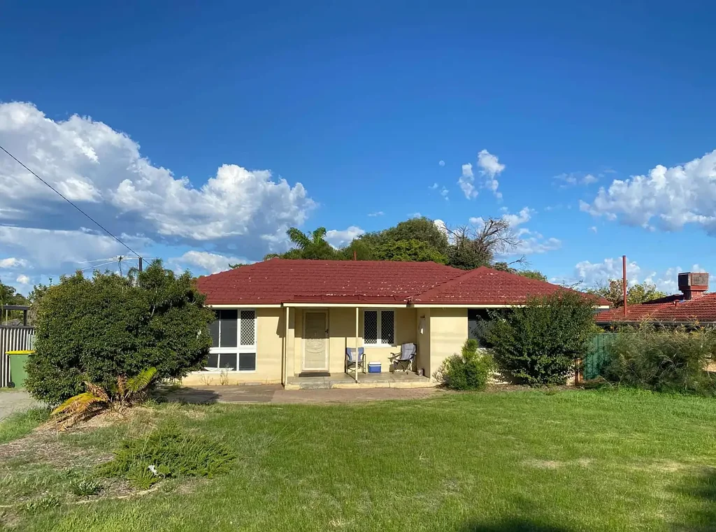 Comfortable Family Living in a Convenient Location