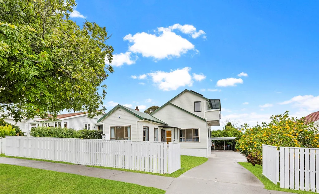 Mount Albert 4Habitaciones MHS FAMILY HOME / DEVELOPMENT OPPORTUNITY!