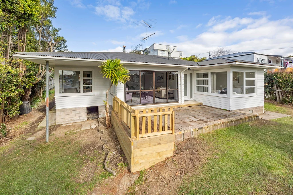 Totara Vale 3Phòng ngủ Westlake Zone – The Perfect Start
