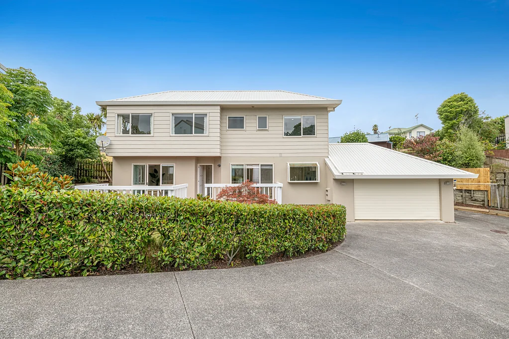 2/39 Rifleman Rise, Unsworth, North Shore City, Auckland