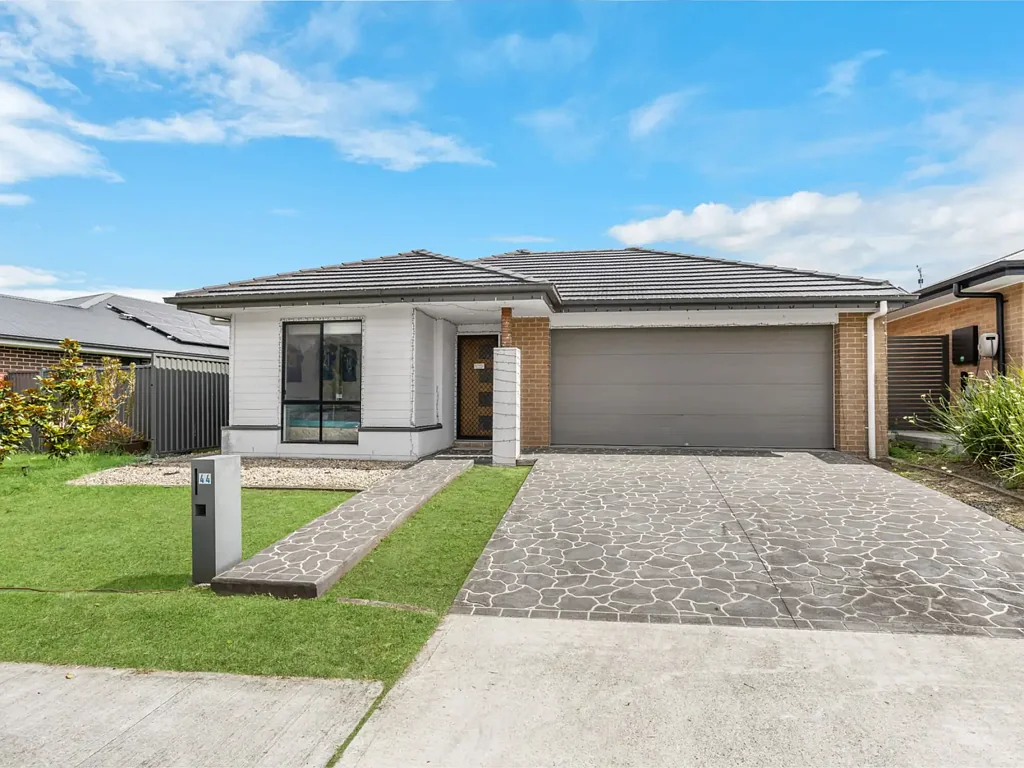 Cobbitty 4 Bedroom Stunning Family Home in Cobbitty!