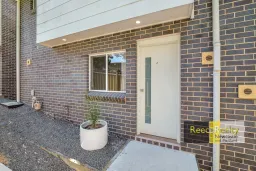 UNIT 4 265 SANDGATE RD, Shortland