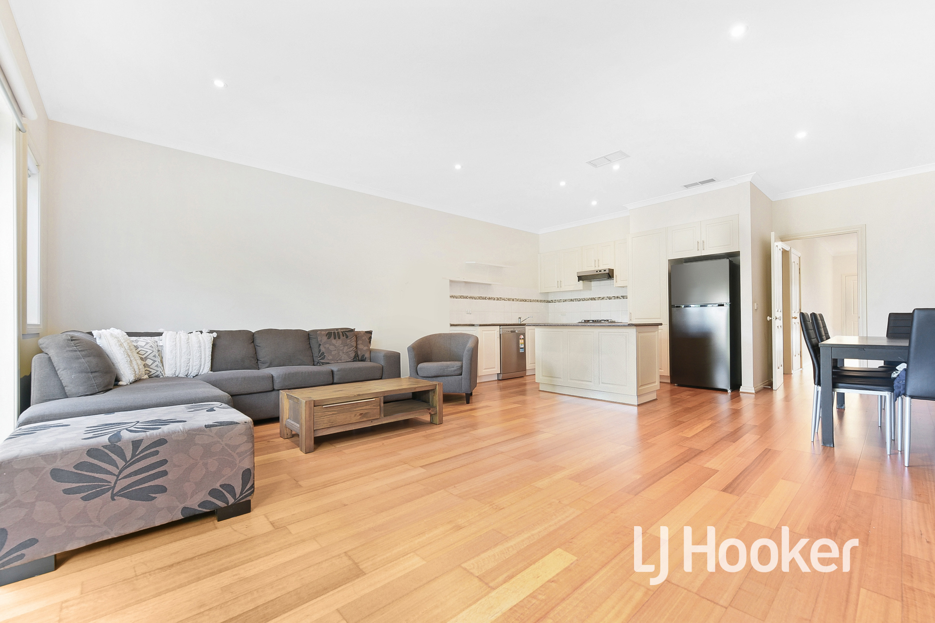 UNIT 12 84 HEATHERTON RD, ENDEAVOUR HILLS VIC 3802, 0 habitaciones, 0 baños, Unit