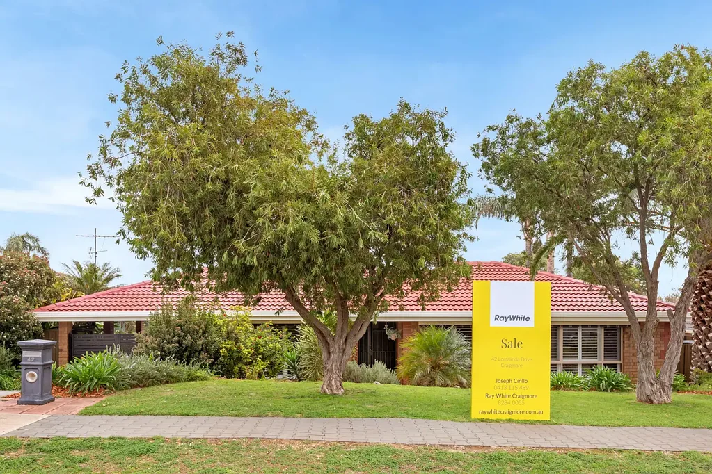 42 Lomalinda Drive, Craigmore, SA 5114