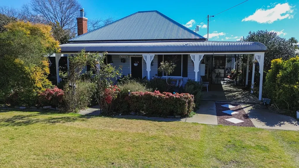 70 Margetts Street, Wallangarra, QLD 4383