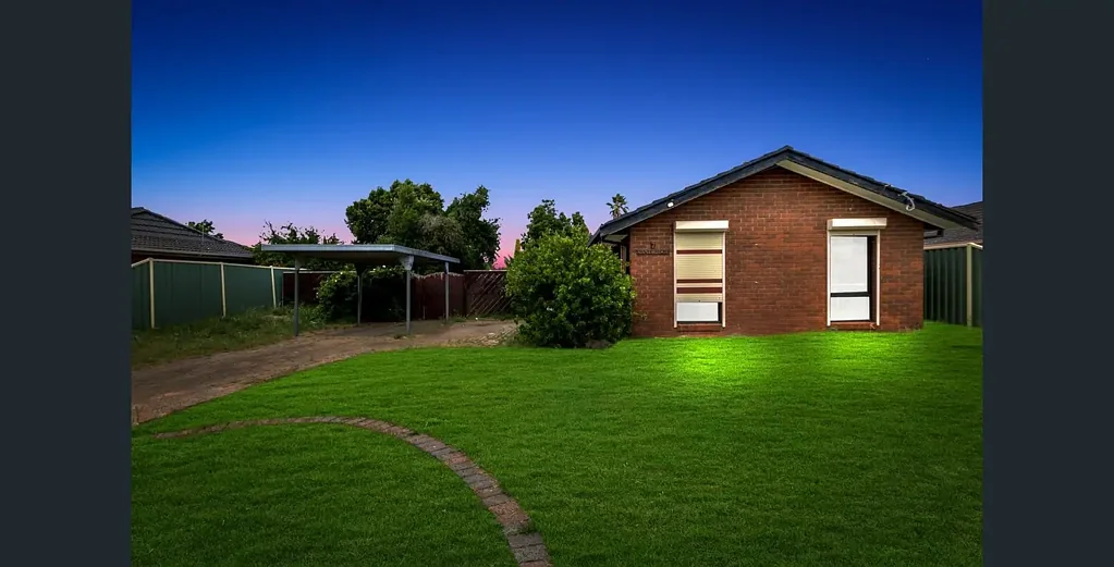 Charming 3-Bedroom Home with Carport in Hoppers Crossing - Available for Lease!