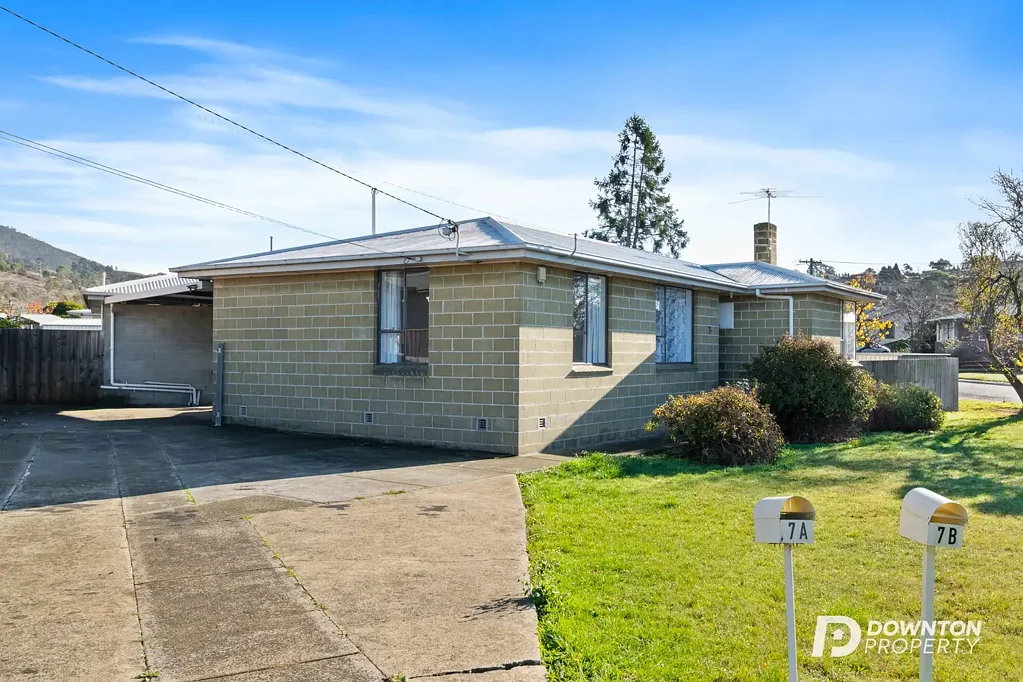 Claremont 4房  Dual Income - Separate Dwellings - 6.7% Yield Approx