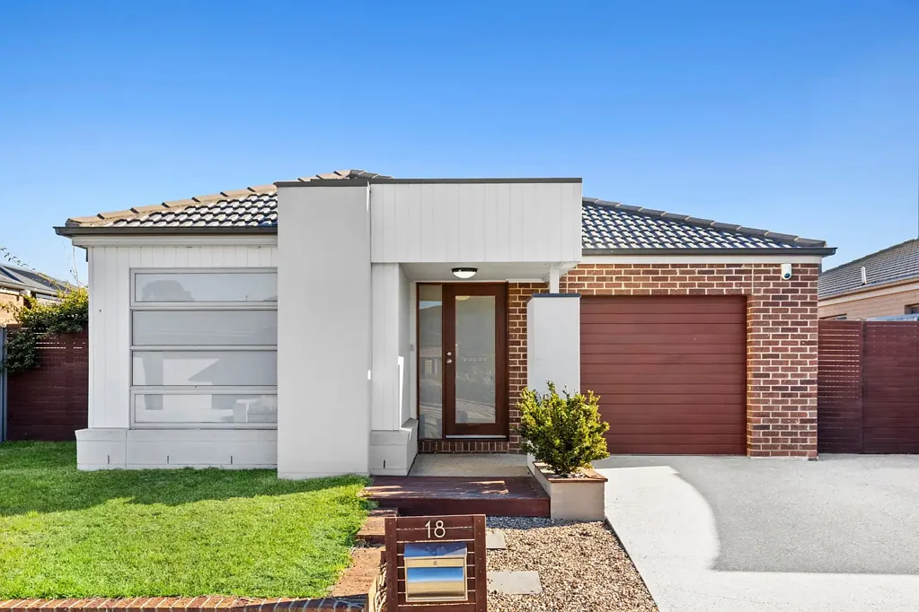 18 Cape Barron Drive, Lara, VIC 3212