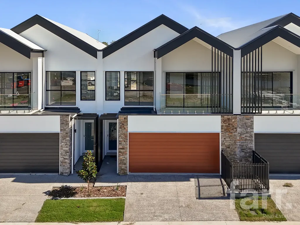 Hope Island 4部屋 BRAND NEW FOUR BEDROOM TOWNHOUSE