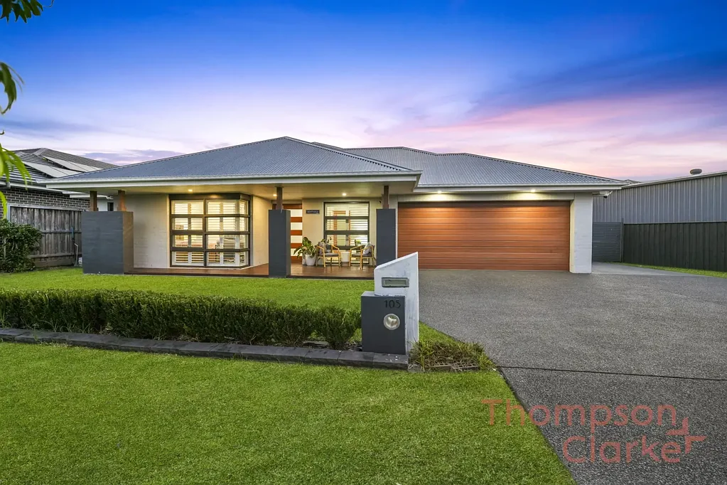 Chisholm 5房  Luxury McDonald Jones Home in the Heart of Chisholm
