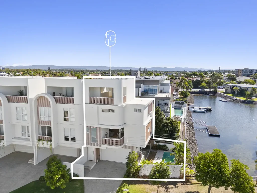 4/31 Madang Crescent, Runaway Bay, QLD 4216