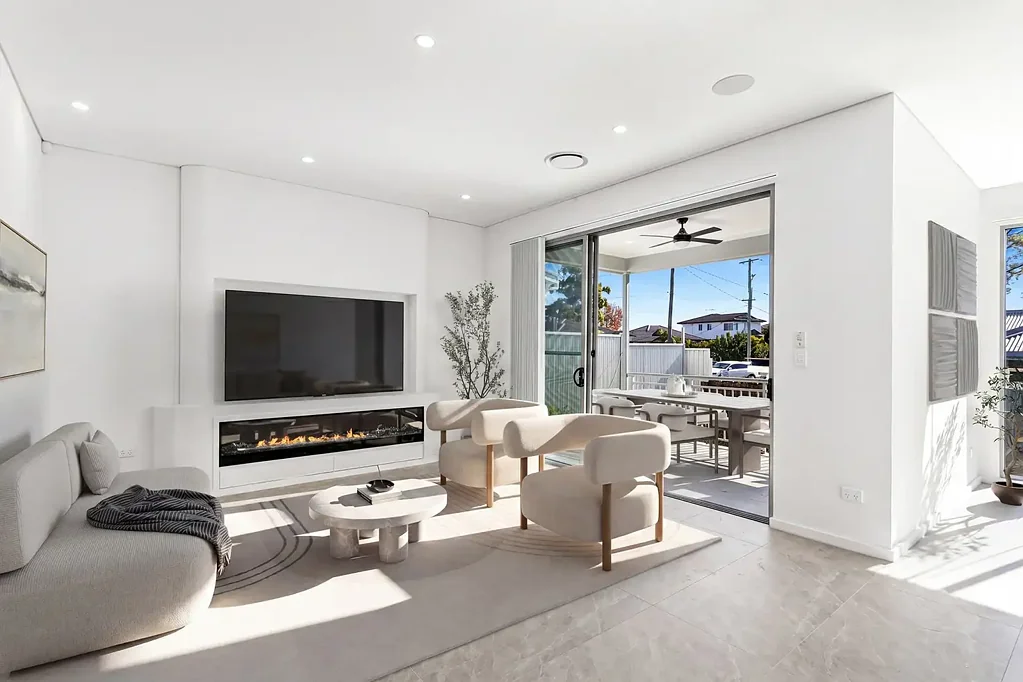 Engadine 5房 位于优越 Engadine 地段的现代家庭奢华住宅 - 预约看房 Contemporary Family Luxury in a Prime Engadine Setting - Inspect by appointment