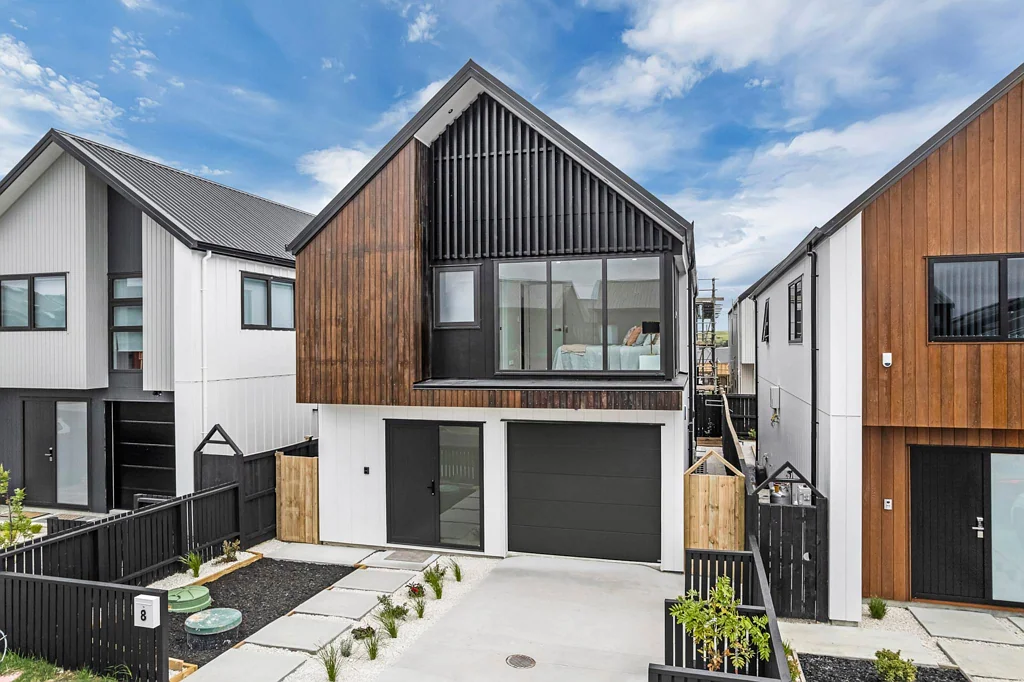 Papakura 4房  MODERN NEW HOME!