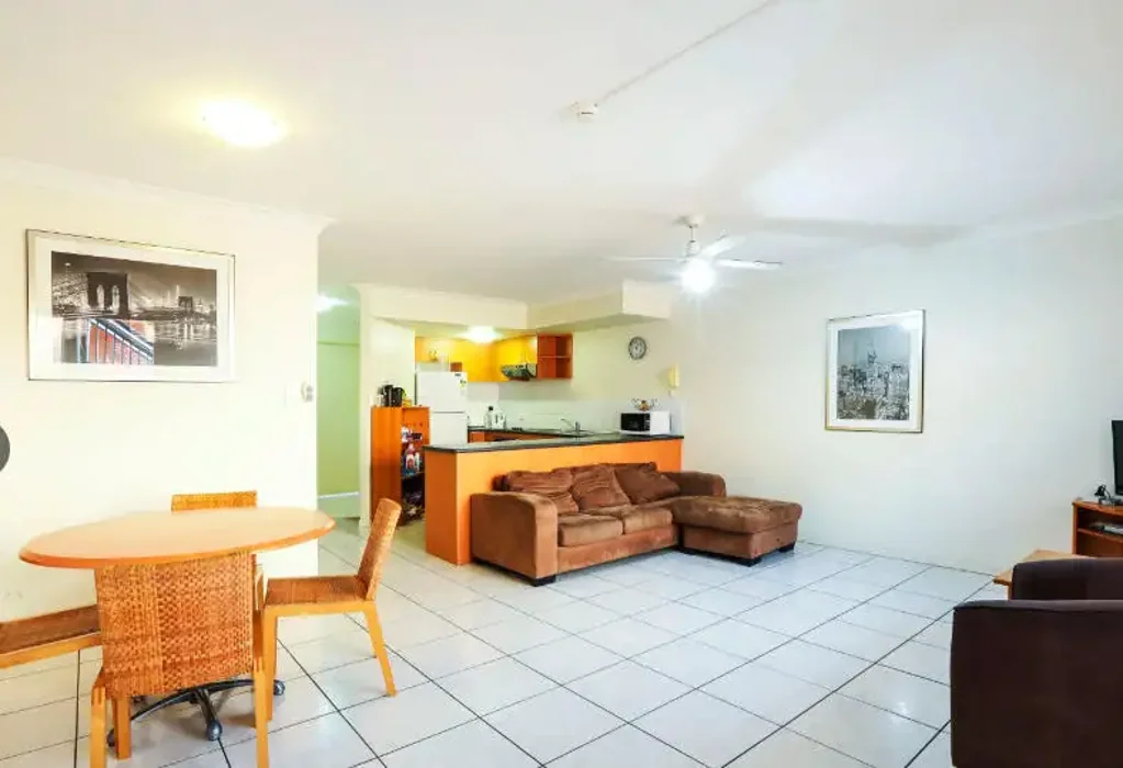 Fully Furnished 2 Bed | Bills Included | 5-Minute Walk to Griffith University!