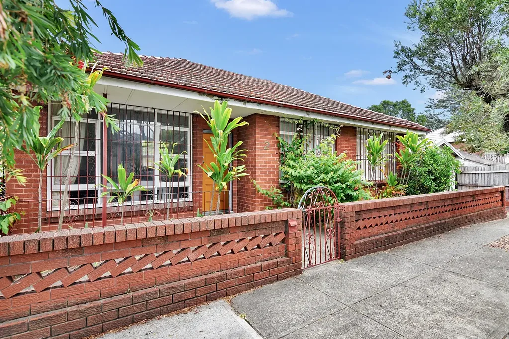 2 Roberts Street, St Peters, NSW 2044