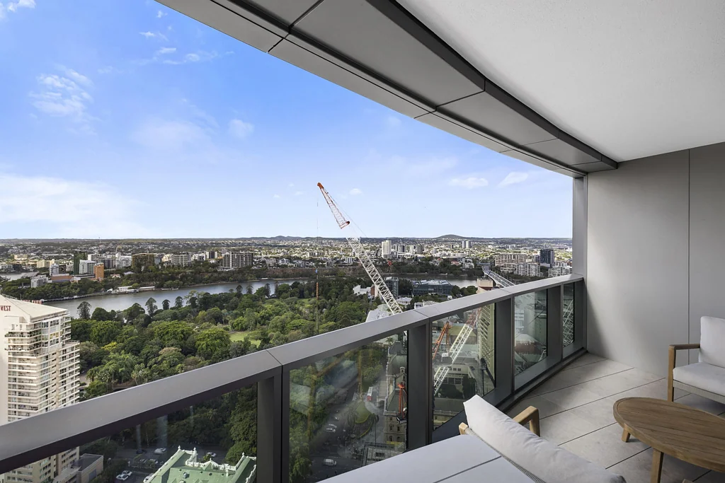 Brisbane City 3房 壮丽河景城市天际线 开放式设计师厨房 豪华主卧带套内浴室 超大阳台娱乐放松 Resort式设施齐全 步行优质餐饮购物 Accepting All Offers  - Inspect by Private Appointment