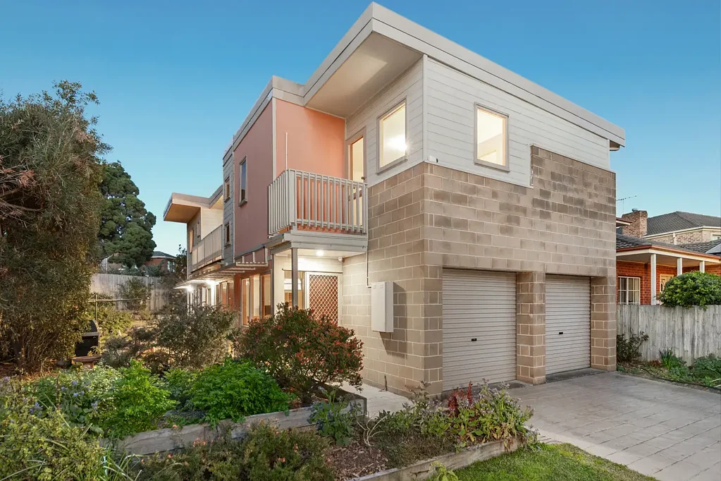Hughesdale 5침실 Unique, Contemporary & Energy Efficient