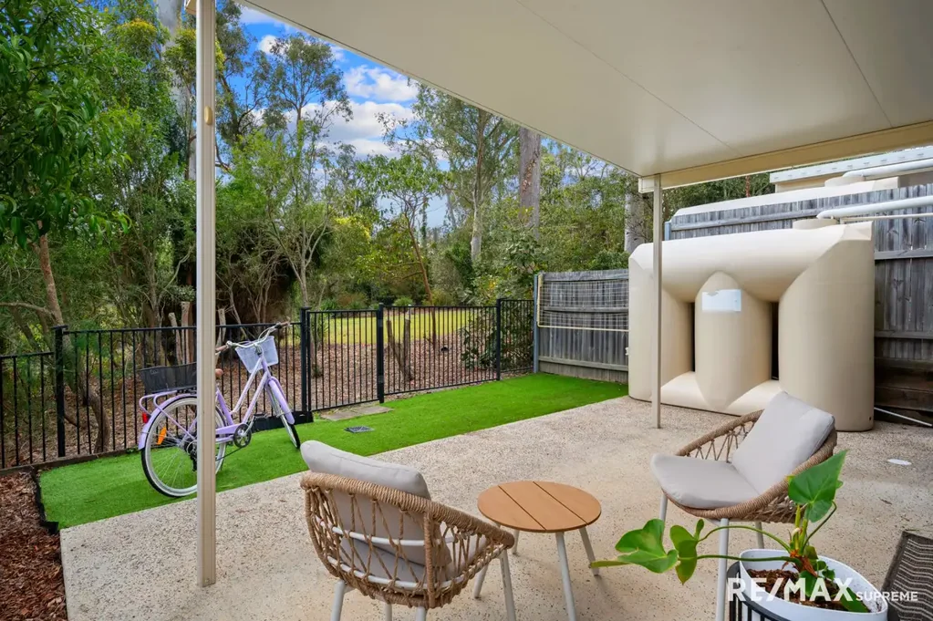 Calamvale 3部屋 Beautifully Renovated Townhouse with Extra Parking and Resort-Style Facilities