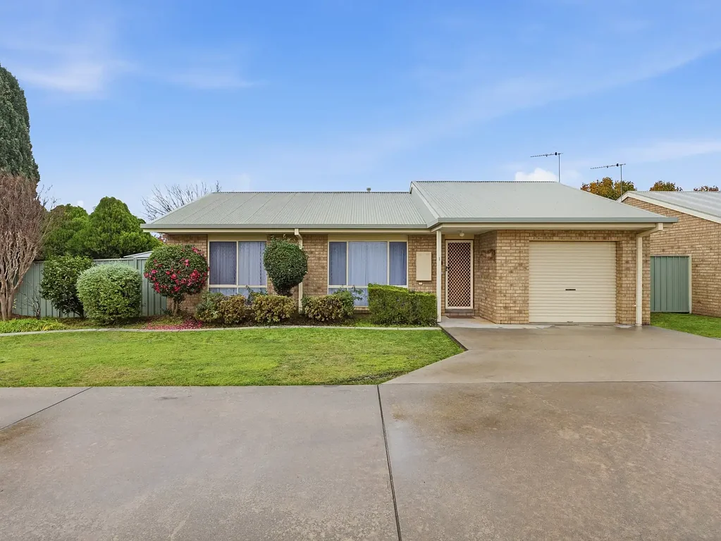 Benalla 2Kwarto STUNNING TOWNHOUSE AT 1/5 GOODENIA DRIVE, BENALLA