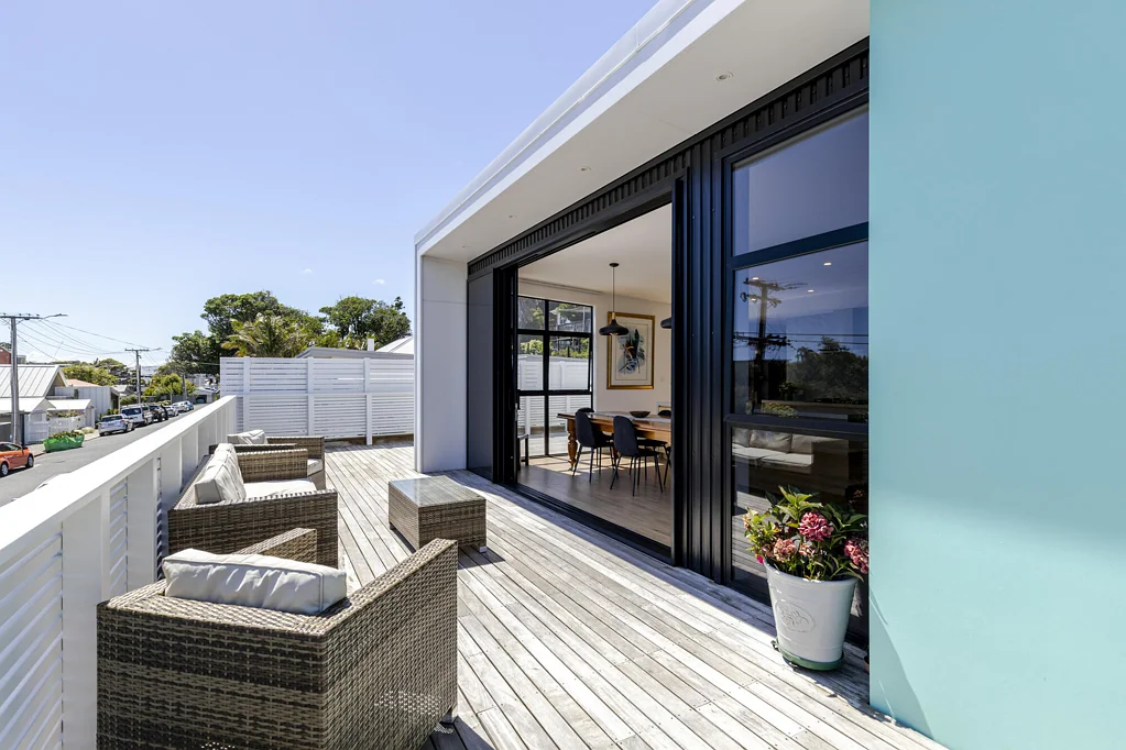 New Plymouth City Surrounds 3ห้องนอน Central Architecturally Designed Home