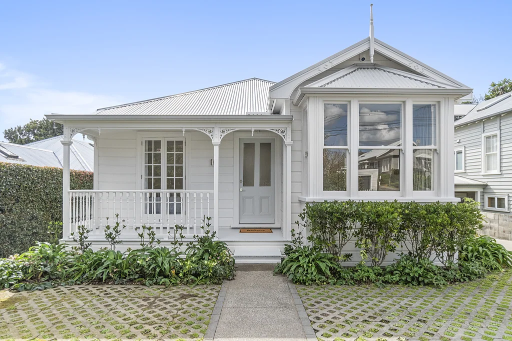 Mount Eden 3Moenga The Art of Villa Living