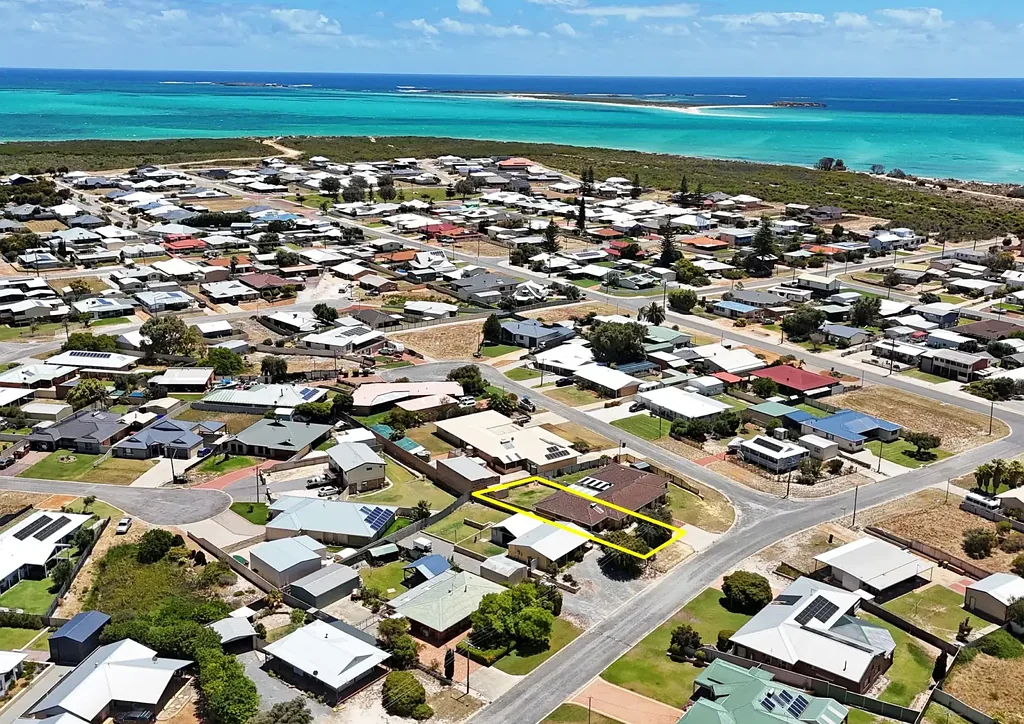 8B Elizabeth Way, Jurien Bay, WA 6516