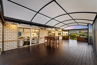 11 Courtvale Place, Flat Bush, Manukau City