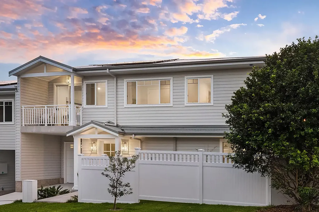 North Curl Curl 4 Bedroom Brand new coastal luxe