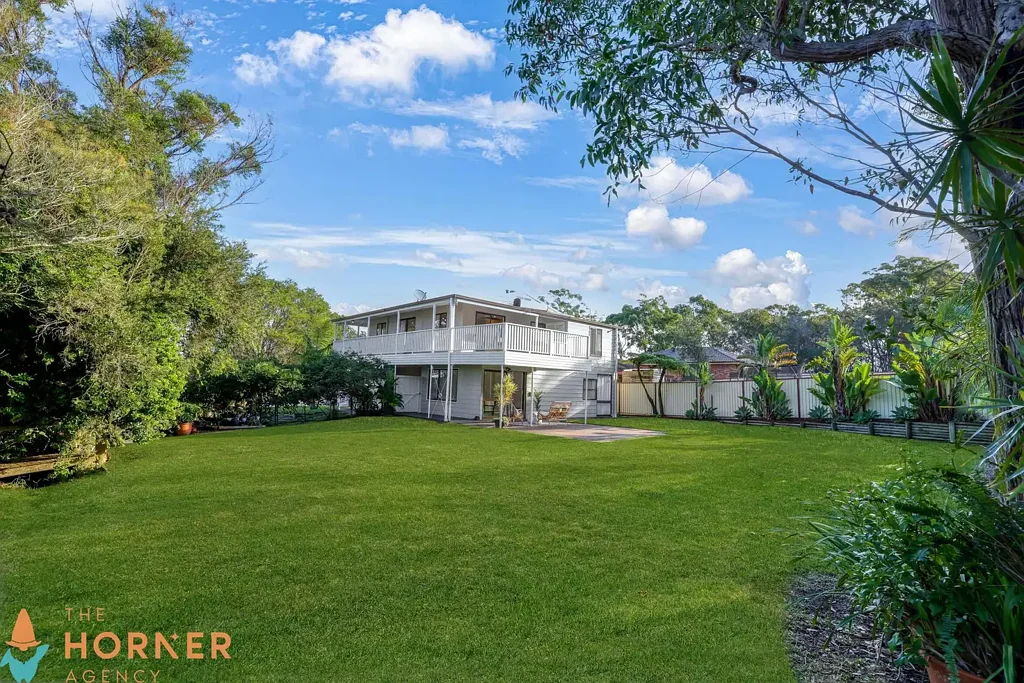 San Remo 5 Bedroom Impressive family oasis with natural reserve backdrop