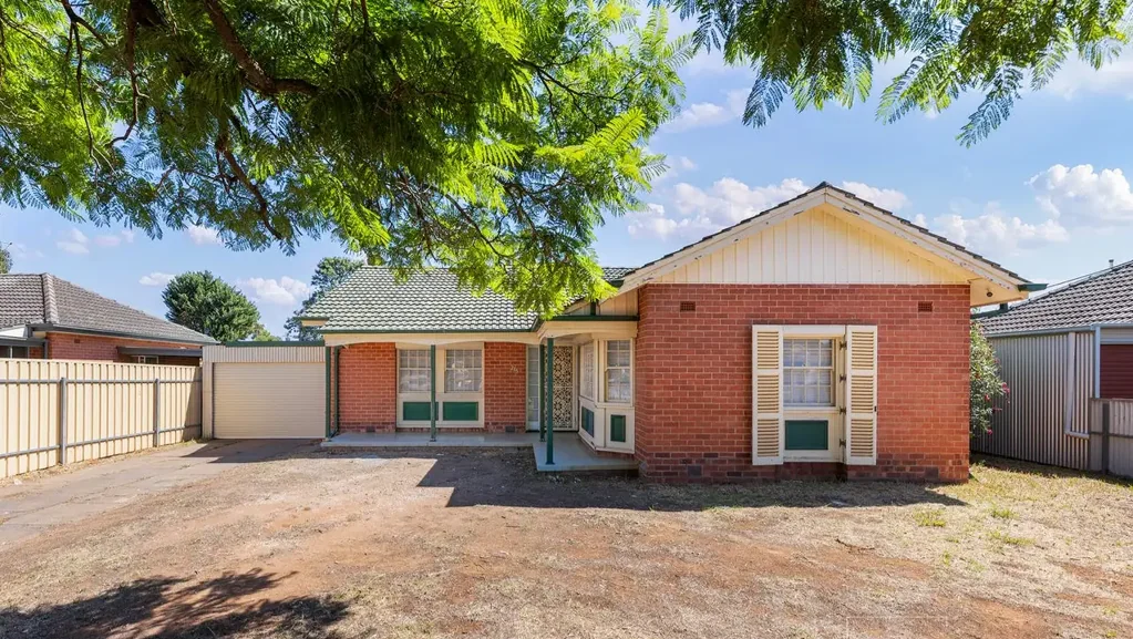Newly Renovated 3-Bedroom, 1-Bathroom Home in the Heart of Smithfield Plains