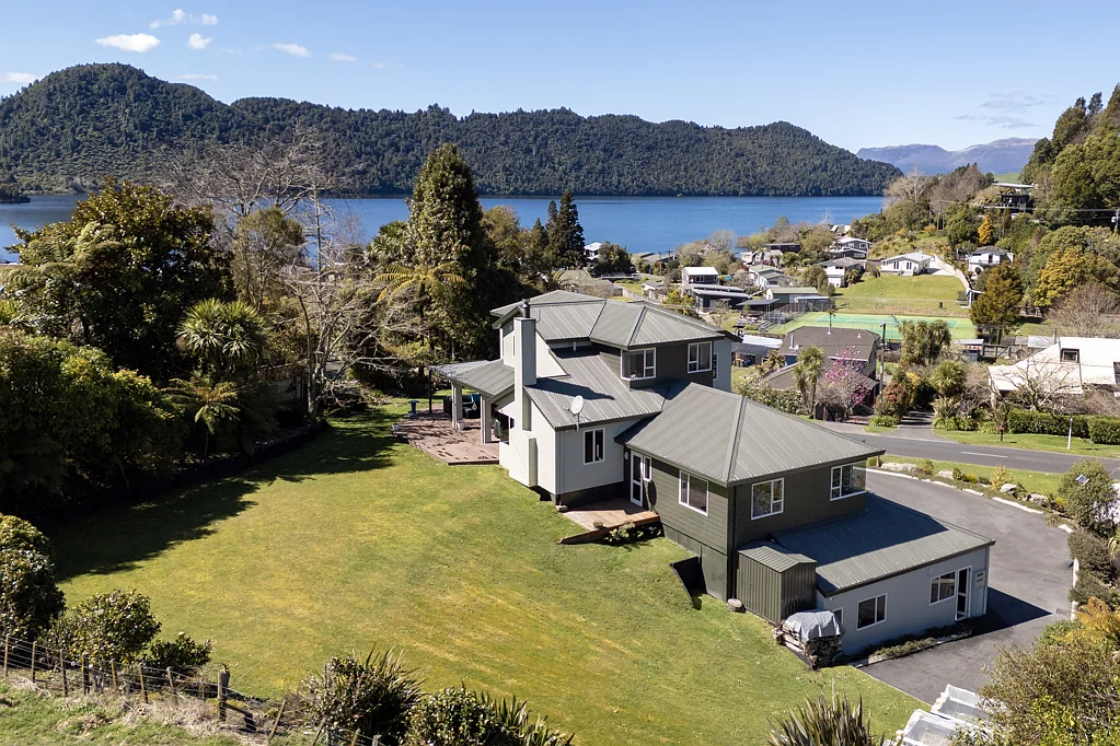 10 Millar Road, Lake Okareka, Rotorua, Bay of Plenty