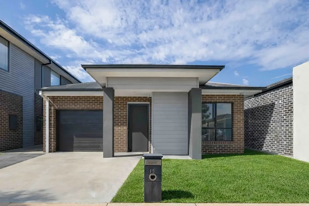 Three Bedrooms, Three Bathrooms - Perfect for Families or Shared Living