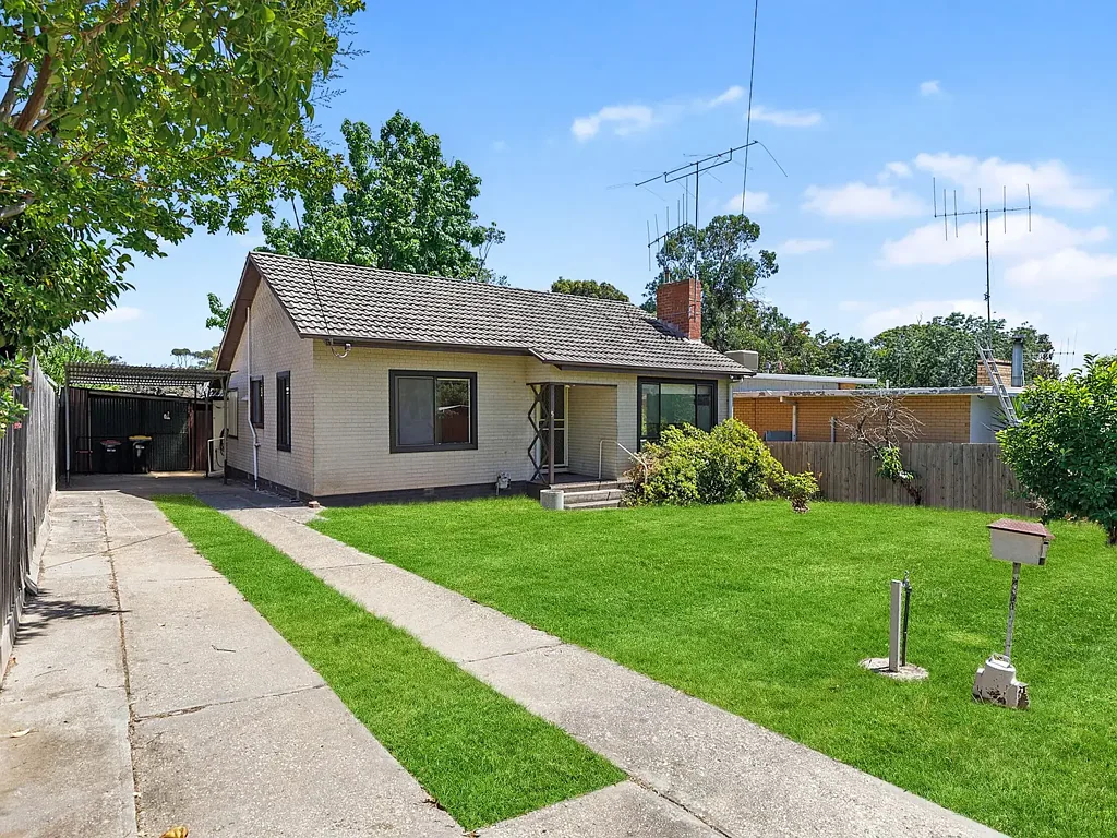 5 Loach Street, Seymour, VIC 3660