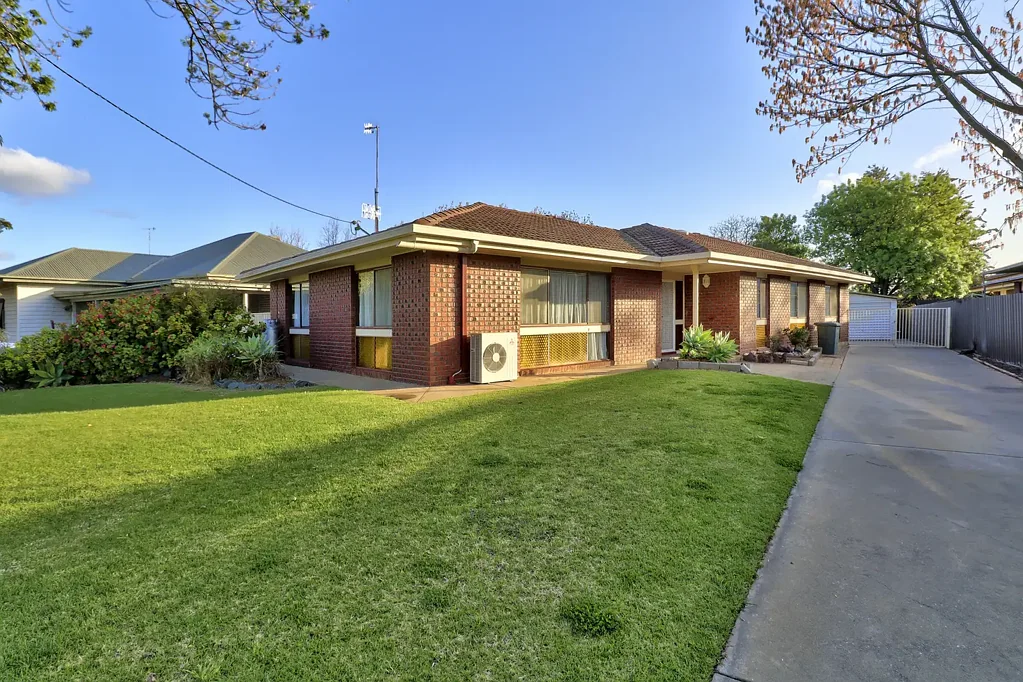 460 George Street, Deniliquin, NSW 2710