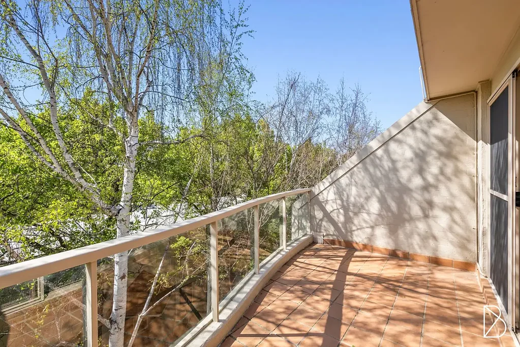 Beautiful outlook townhouse!