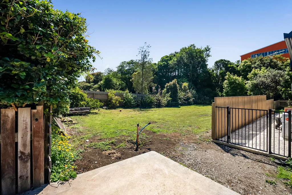 New Plymouth Central Build Your Dream Home Near the Heart of Town