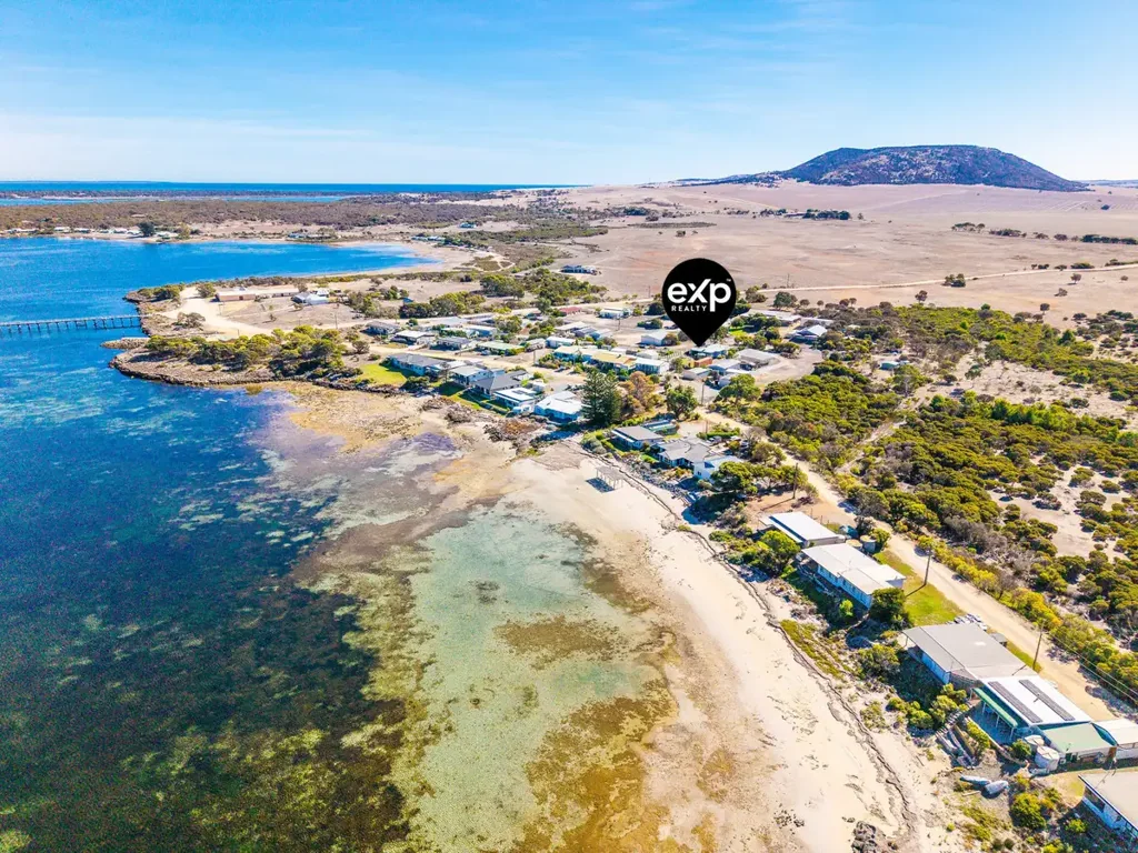 16 Henderson Court, Mount Dutton Bay, SA 5607