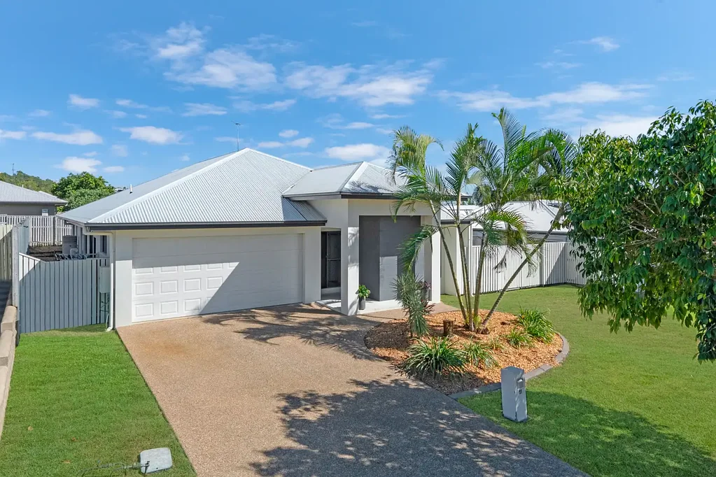 11 Baird Court, Bushland Beach, QLD 4818