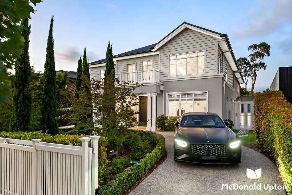 122 Woodland Street, Strathmore, VIC 3041